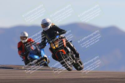 media/Nov-06-2023-Moto Forza (Mon) [[ce023d0744]]/4-Beginner Group/Session 5 (Turn 9)/